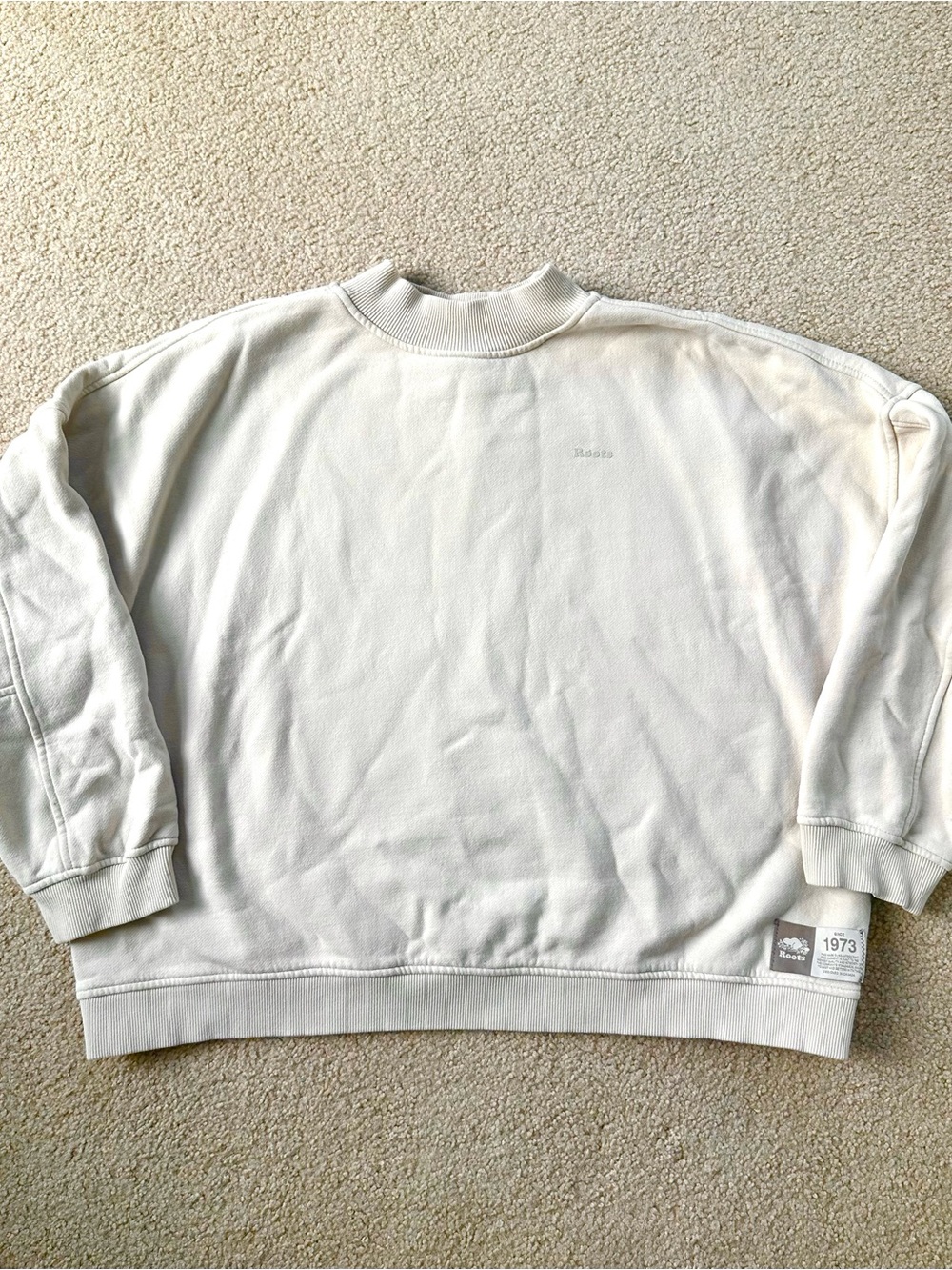Roots Women’s Mockneck Sweatshirt in Cream